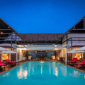 Resort Stayvista At The Rain - River With Infinity Pool