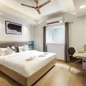 Hotel Flxho Cyber One - And Banquet Cyber City, Gurgaon